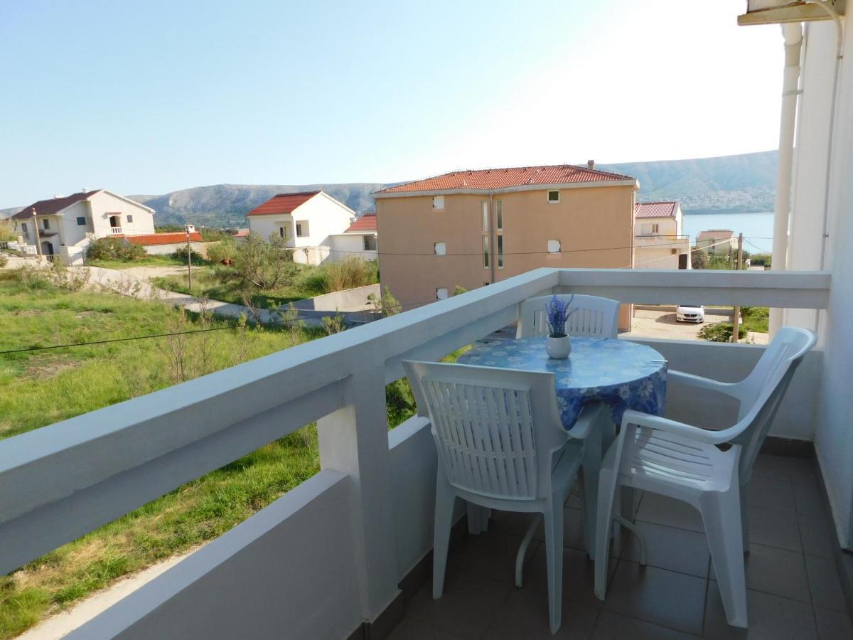 Apartmani Salus Паг Екстер'єр фото