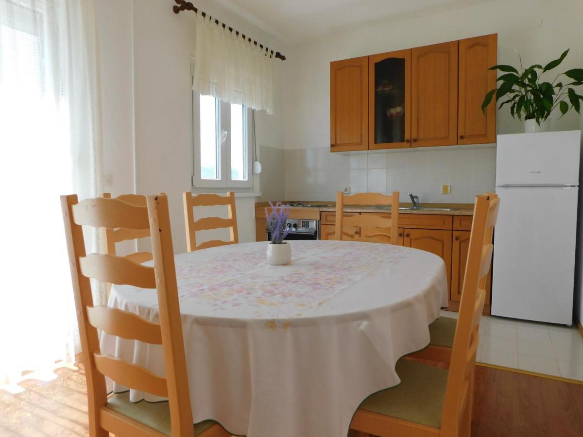 Apartmani Salus Паг Екстер'єр фото