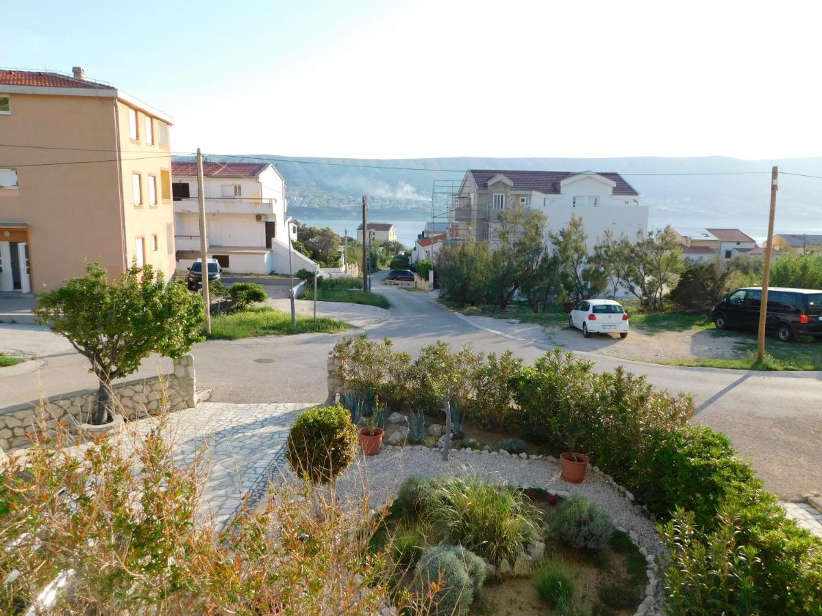 Apartmani Salus Паг Екстер'єр фото